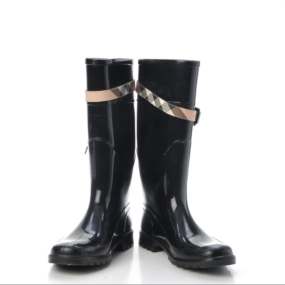 Burberry Shoes - Burberry Rain Boots Size 36